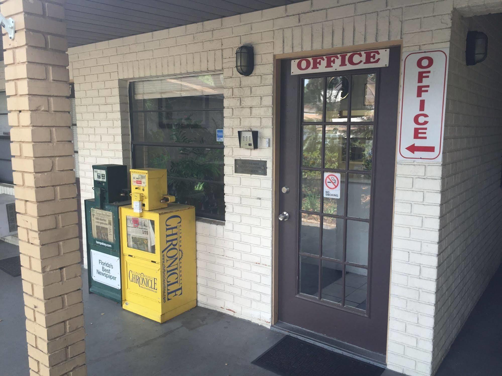 Motel Crystal Manatee Crystal River Exterior foto